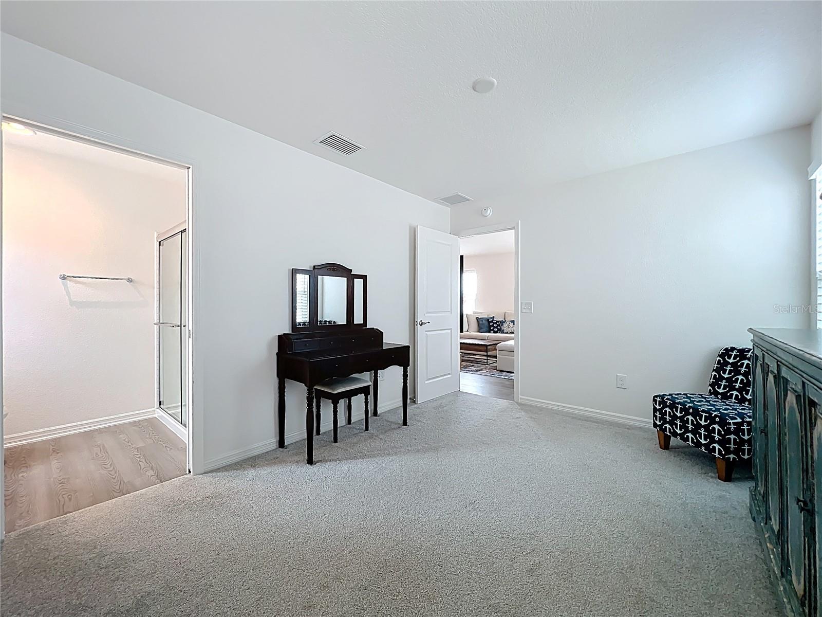 VILLAGES/SOUTHERN OAKS UN 216 - Residential