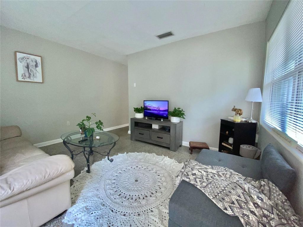 Photo of 1022 Delaney Park Drive #1020, Orlando, FL 32806 (MLS # O6412603)
