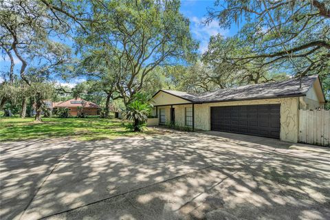 Photo of 7405 Williams Road, Seffner, FL 33584 (MLS # A4677114)