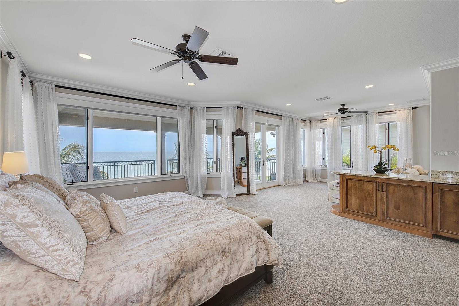 LONE PALM BEACH 1ST ADD - Residential