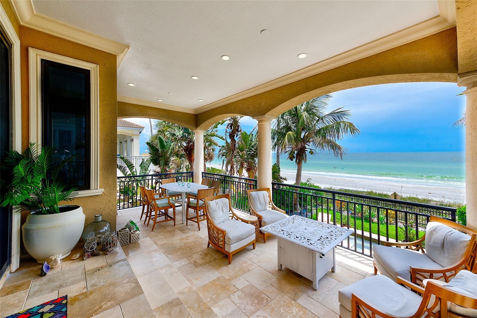 LONE PALM BEACH 1ST ADD - Residential