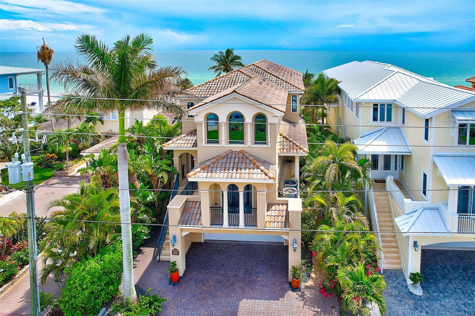 LONE PALM BEACH 1ST ADD - Residential