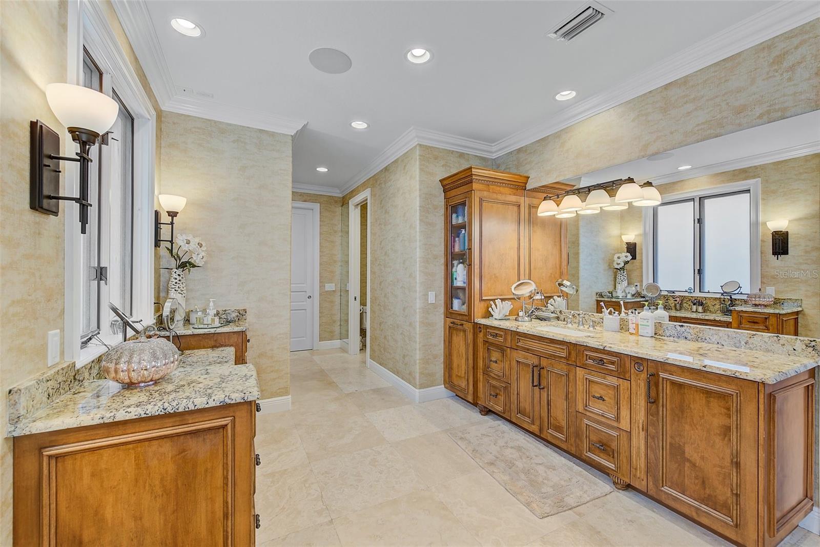 LONE PALM BEACH 1ST ADD - Residential