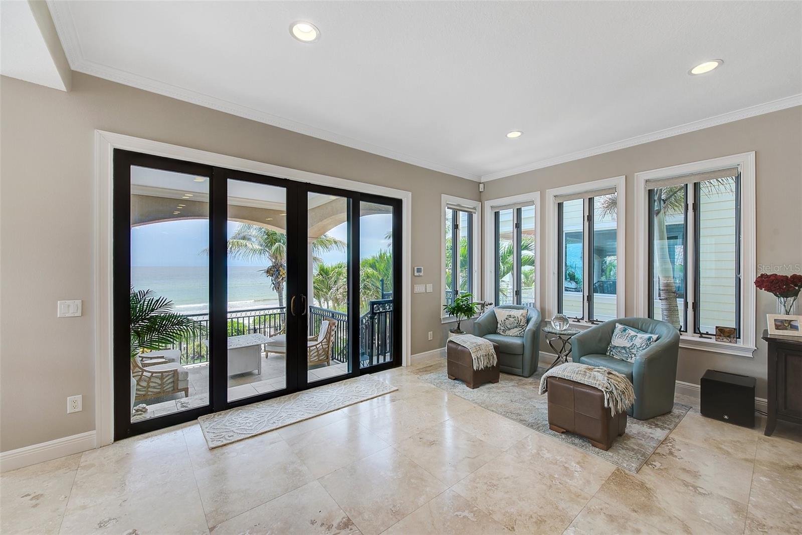 LONE PALM BEACH 1ST ADD - Residential