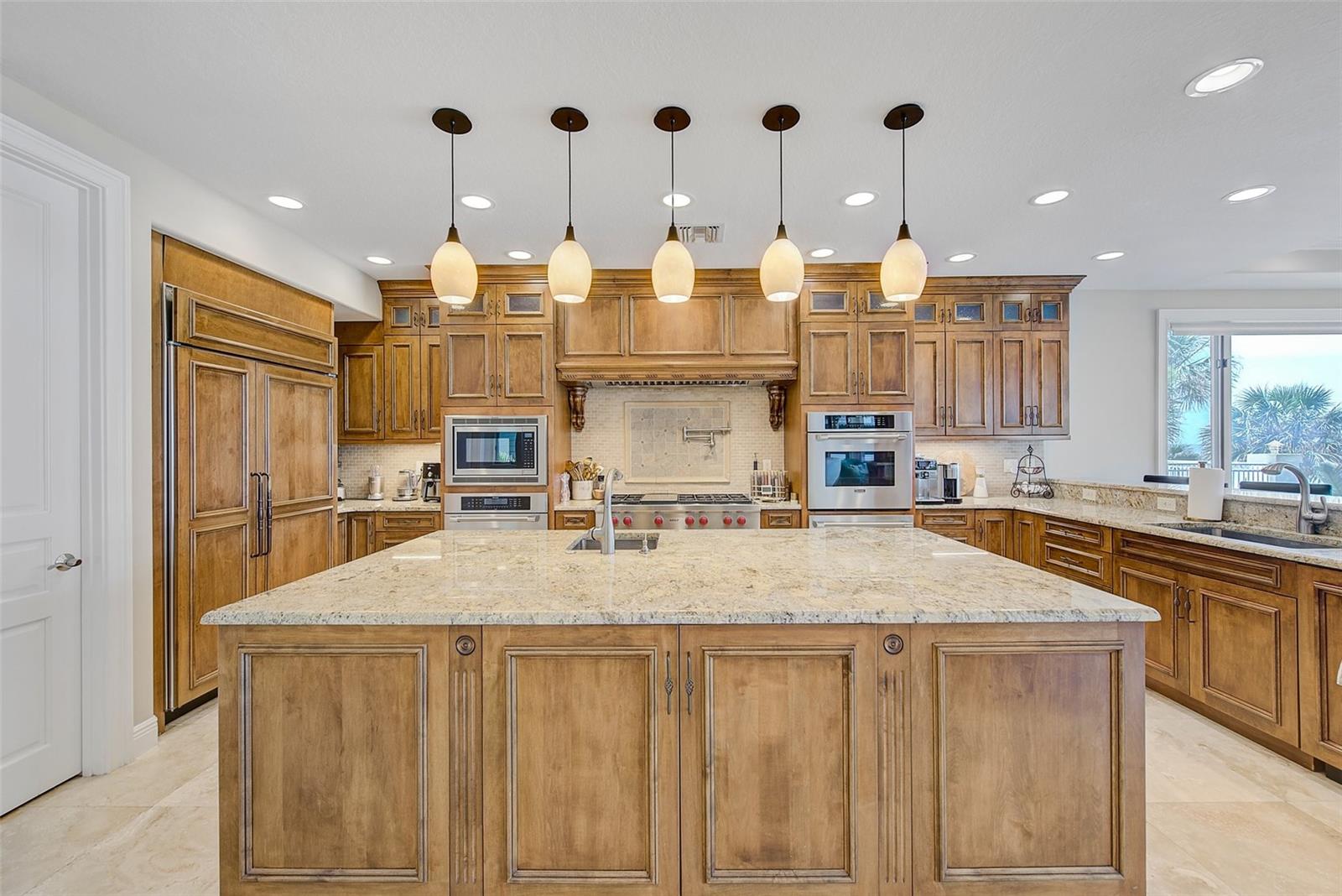 LONE PALM BEACH 1ST ADD - Residential