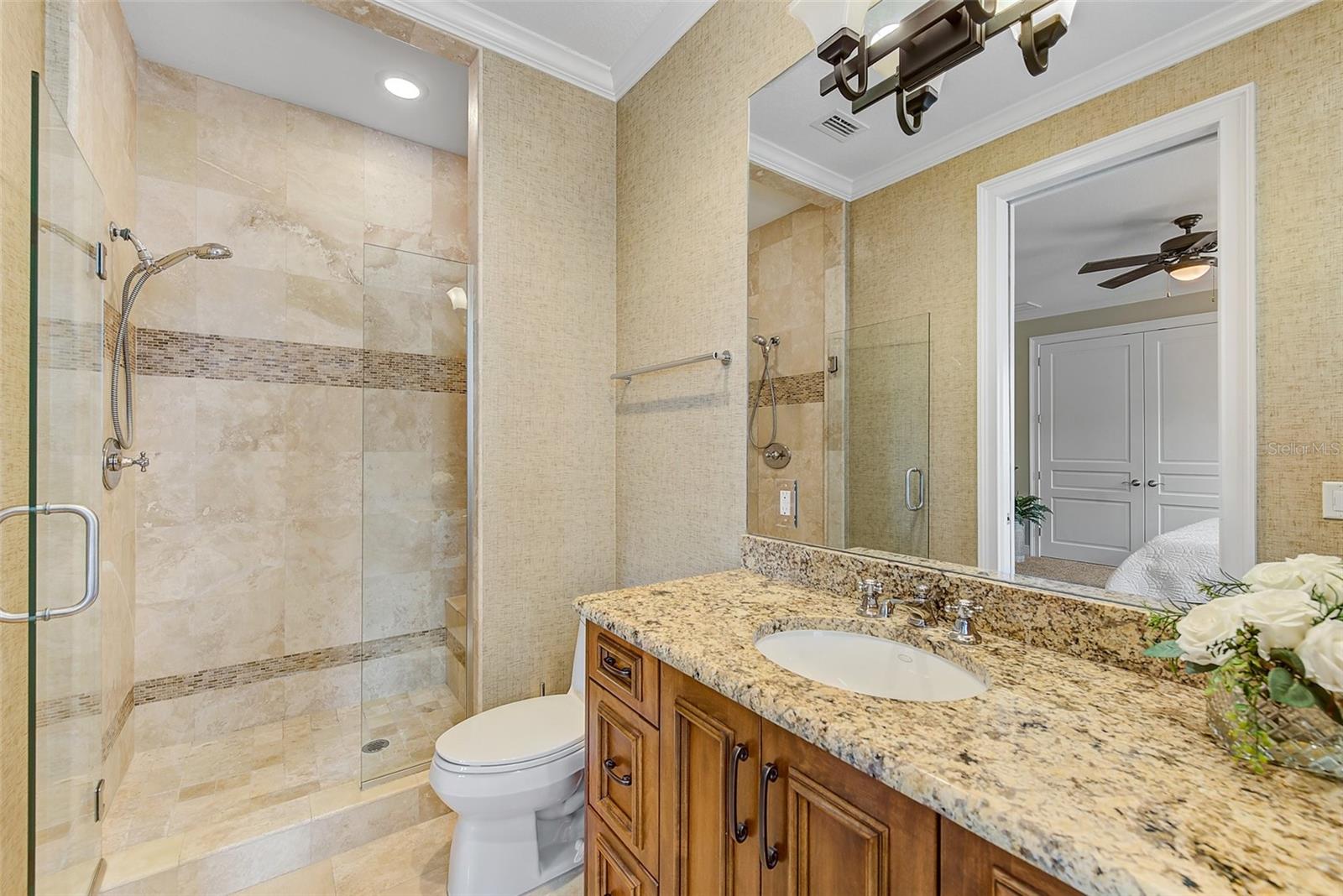 LONE PALM BEACH 1ST ADD - Residential