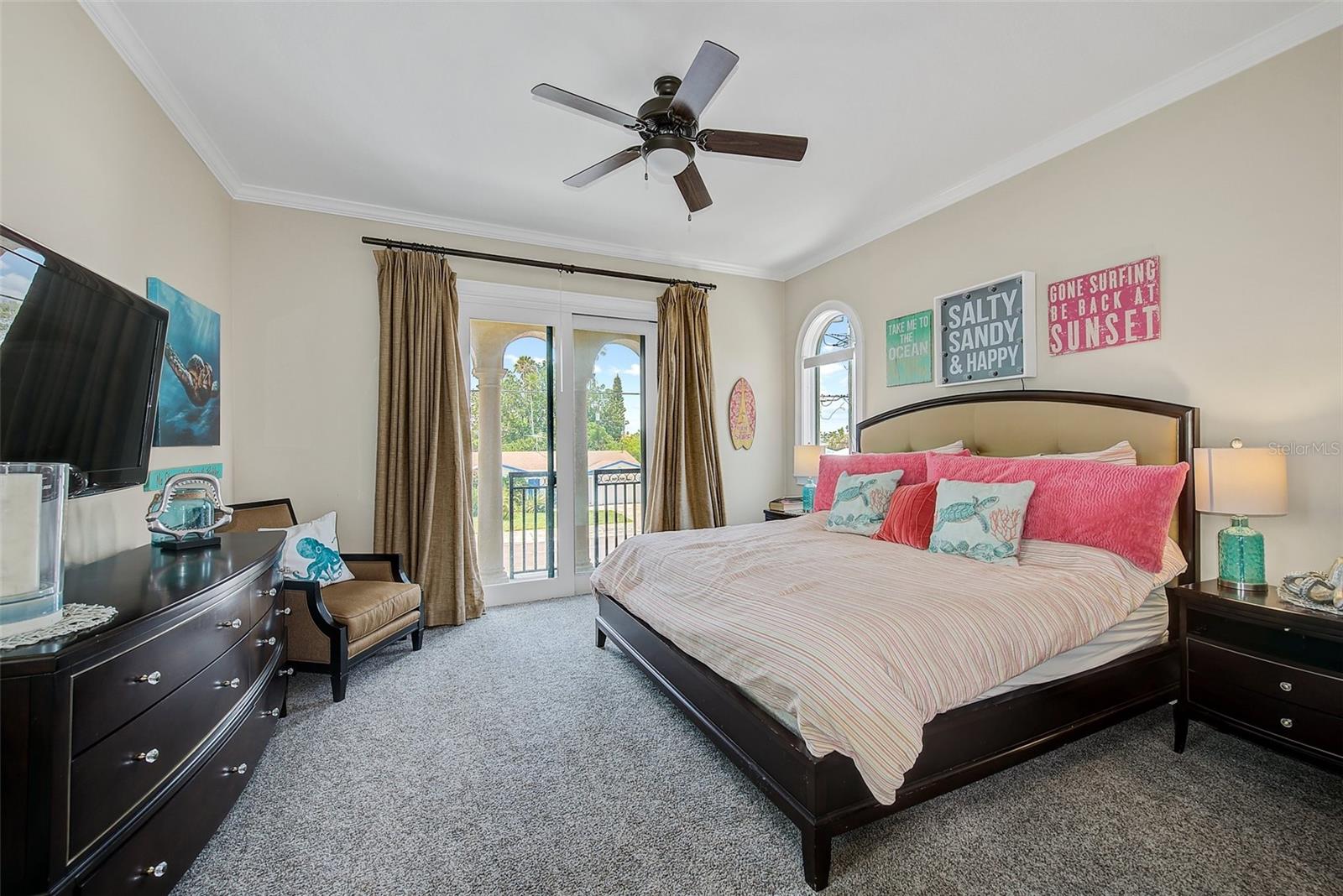 LONE PALM BEACH 1ST ADD - Residential