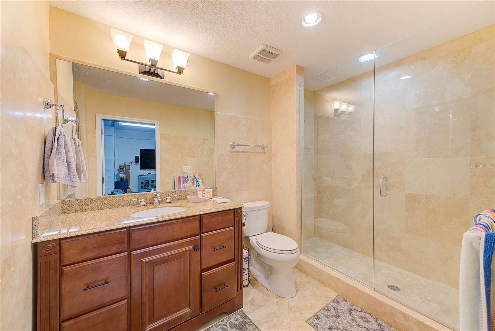 LONE PALM BEACH 1ST ADD - Residential