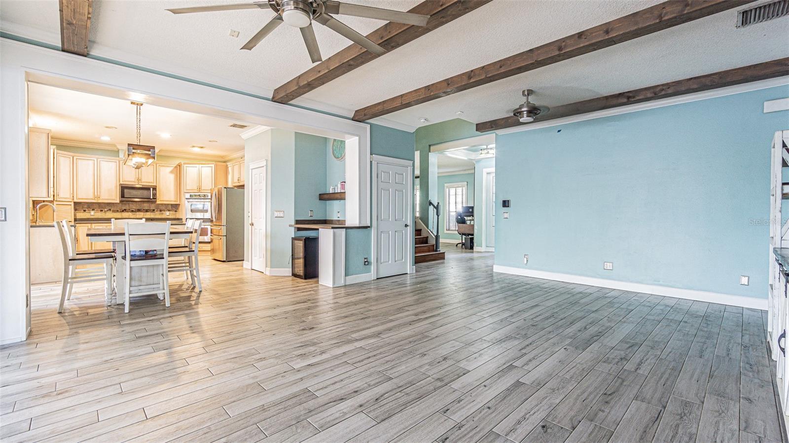 WINDCREST COMMONS - Residential