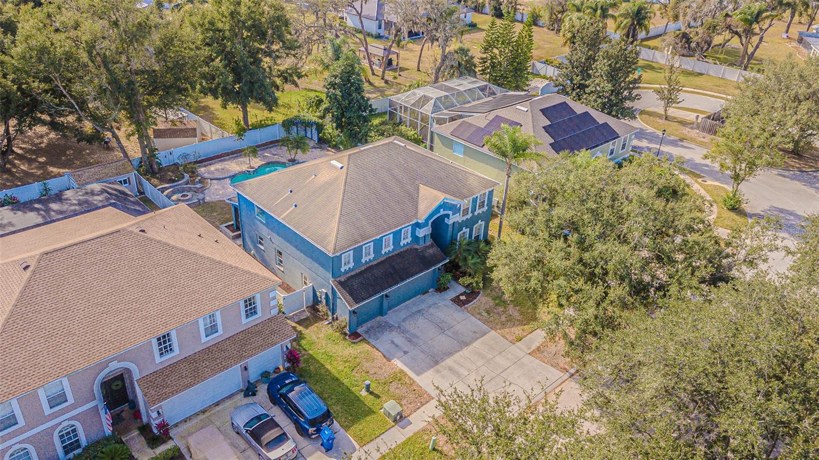 WINDCREST COMMONS - Residential