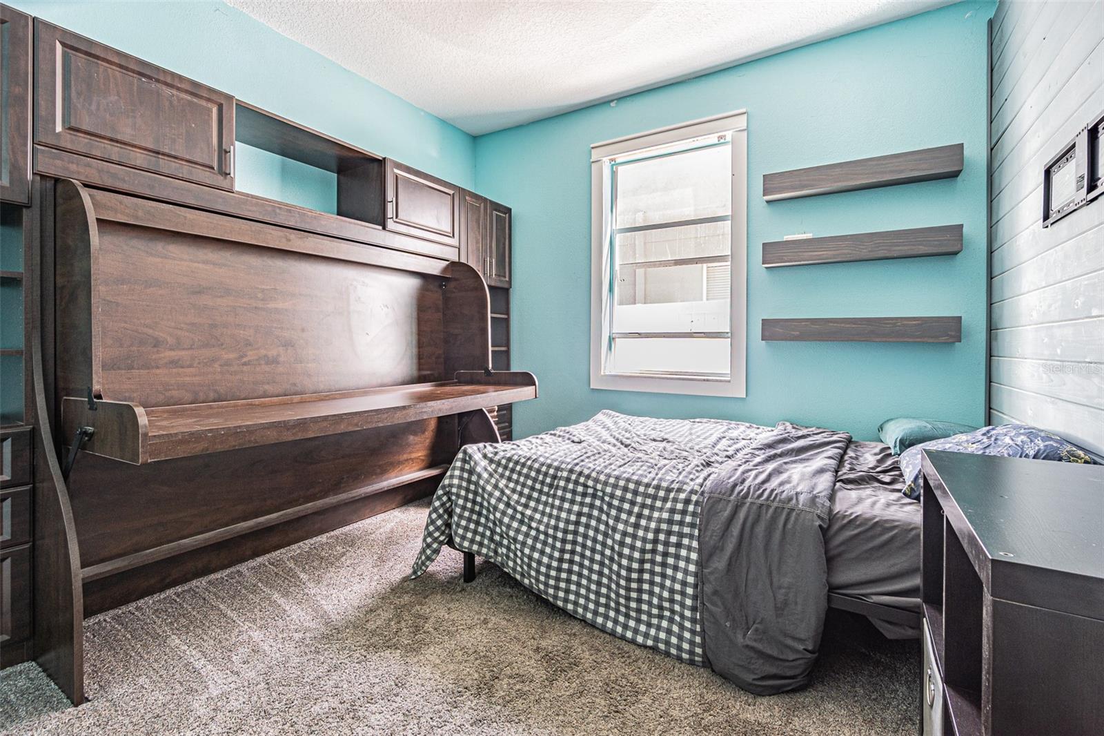 WINDCREST COMMONS - Residential