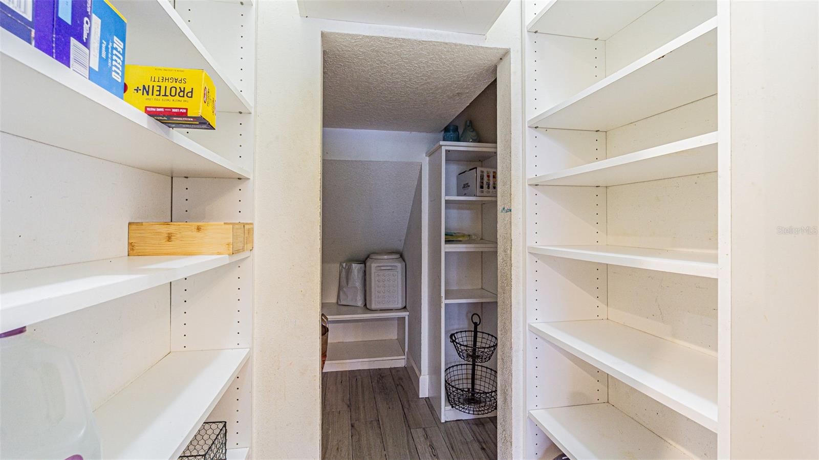 WINDCREST COMMONS - Residential