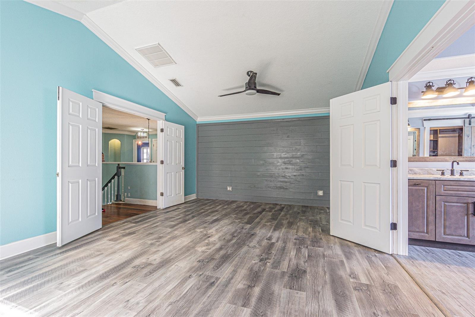 WINDCREST COMMONS - Residential