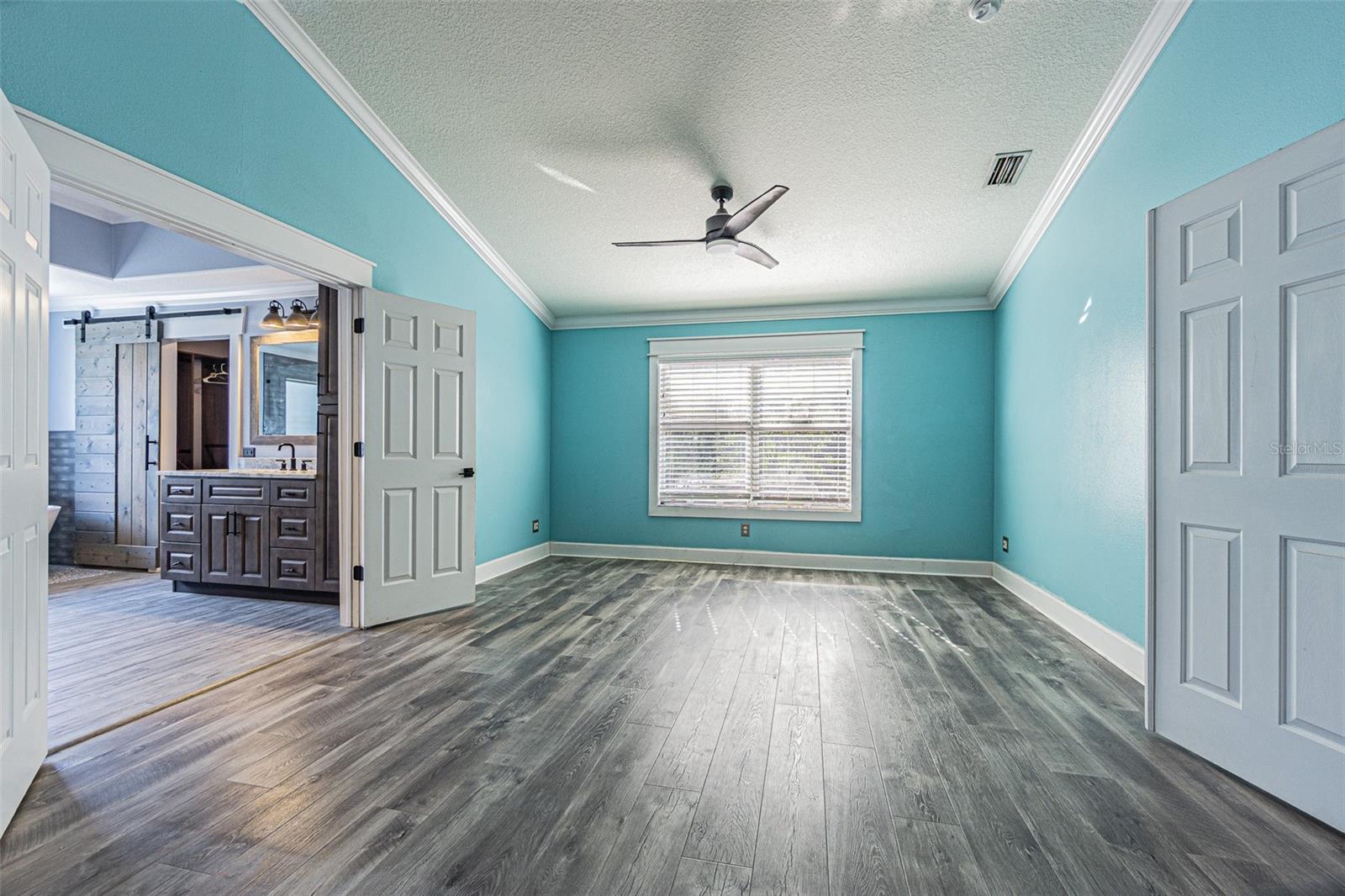 WINDCREST COMMONS - Residential