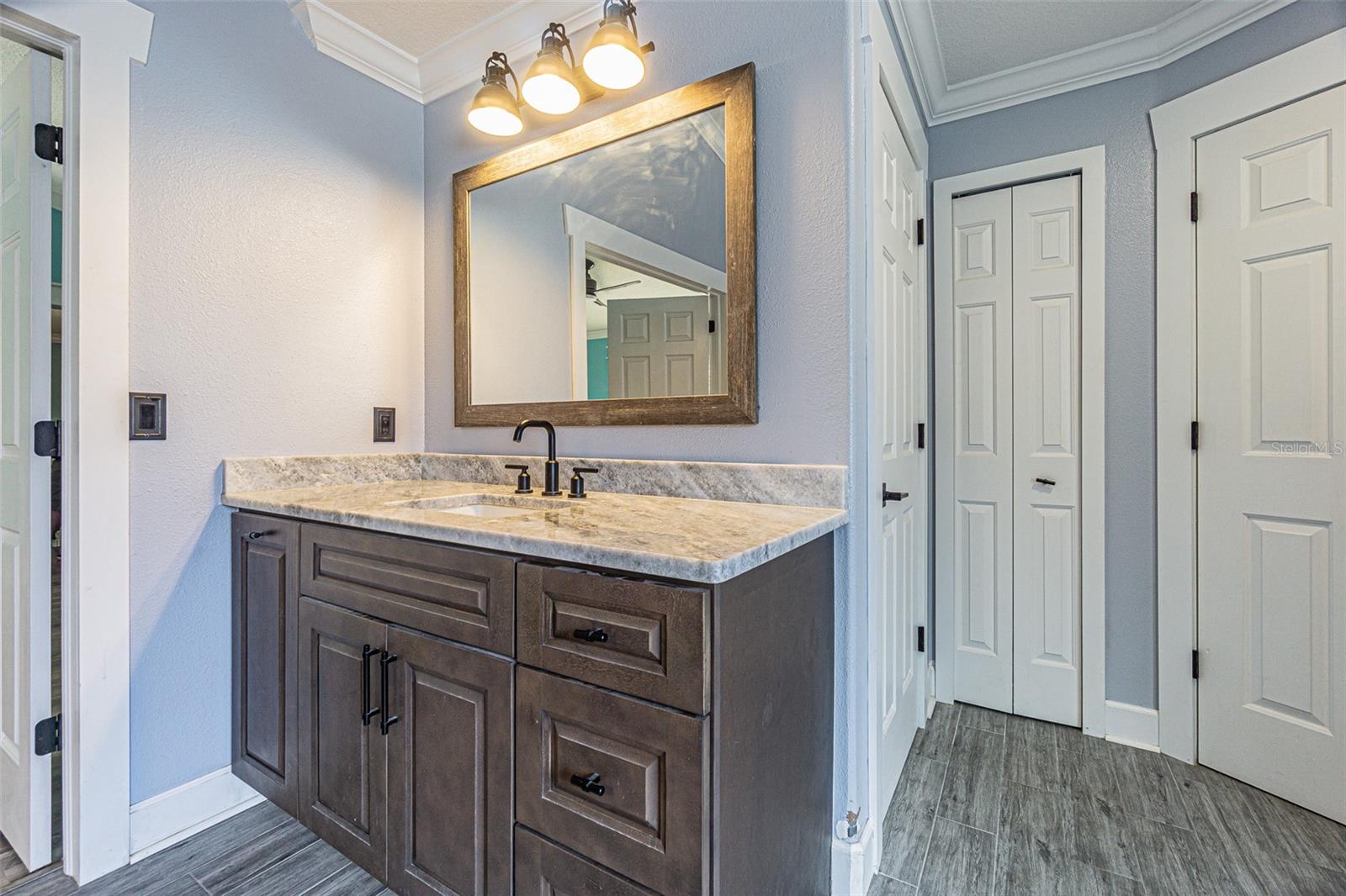 WINDCREST COMMONS - Residential