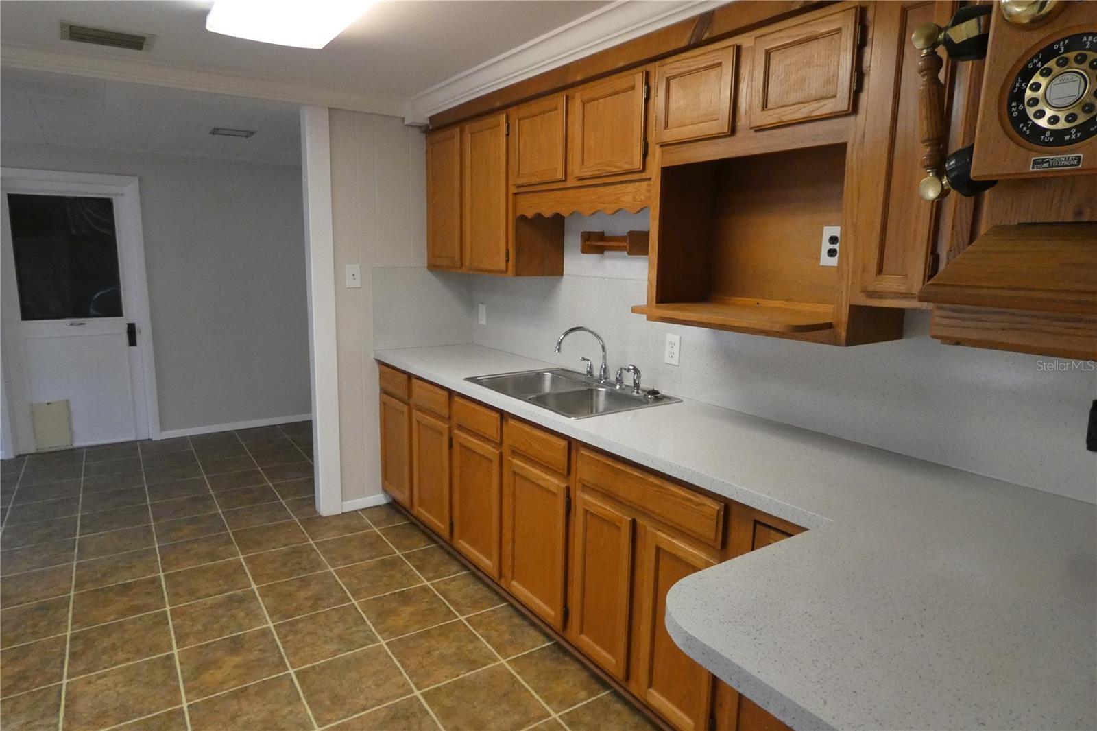 INTER BAY - Residential Lease