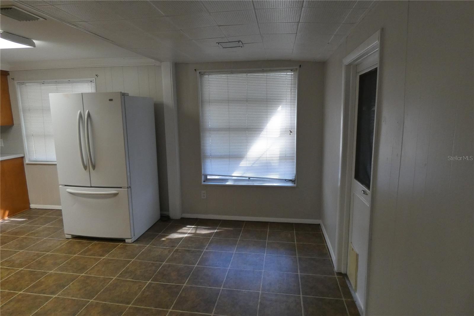 INTER BAY - Residential Lease