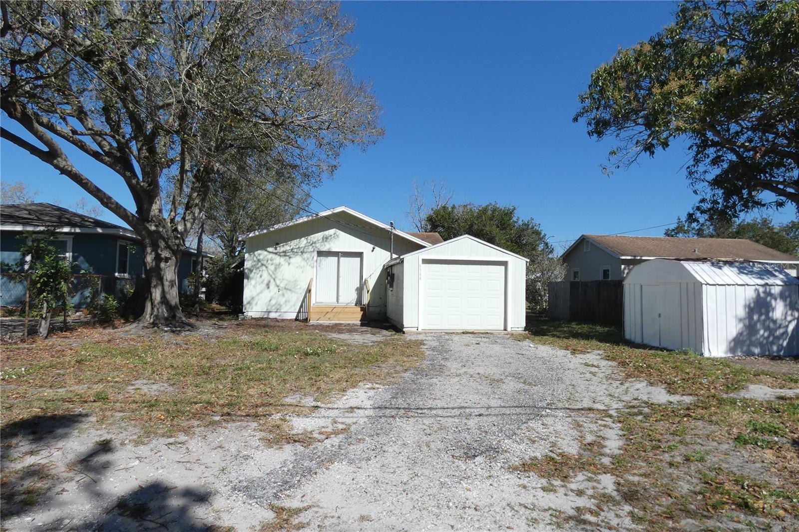 INTER BAY - Residential Lease