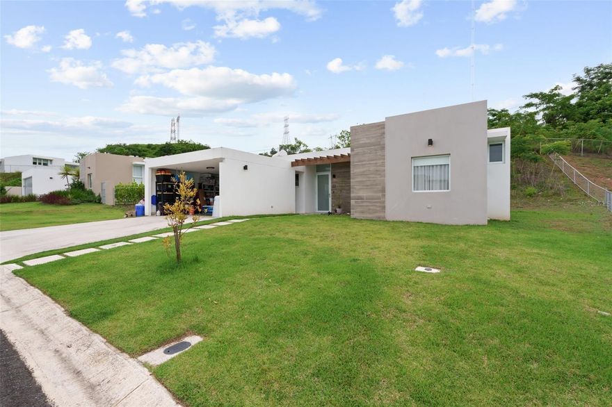 Welcome to modern living in D’Cove—an exclusive, gated community with only 36 residences surrounded by lush greenery and privacy. This beautifully updated home offers an open-concept layout, perfect for both everyday comfort and elegant entertaining.

Enjoy a fully remodeled kitchen with high-end appliances, custom finishes, and sleek design, plus spacious interiors filled with natural light.

Sale Price: $825,000
??3 Spacious Bedrooms
??2.5 Modern Bathrooms
??Double Garage with Storage
??1,817 sqft.
??Lot Size: 983 m²

Community Features:
Gated Entry with Controlled Access
Park with Tennis & Half Basketball Court
Playground & 2-Acre Green Reserve
Close to Top Schools, Hospitals & Shopping in Guaynabo

An exceptional opportunity to own in one of Guaynabo’s most desirable neighborhoods, where luxury meets tranquility.