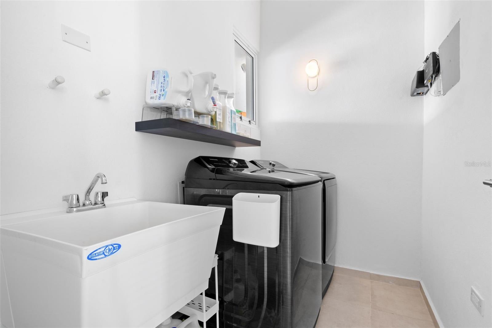 URB. D'COVE - Residential