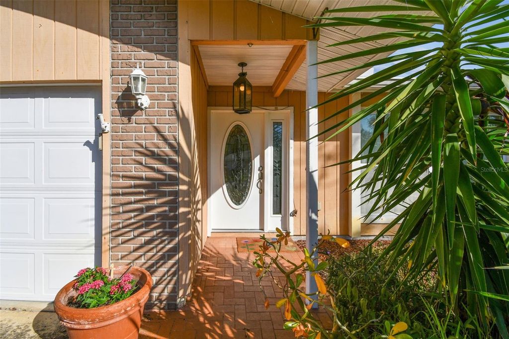 Photo of 6702 Pointe West Blvd, Bradenton, FL 34209 (MLS # A4673919)