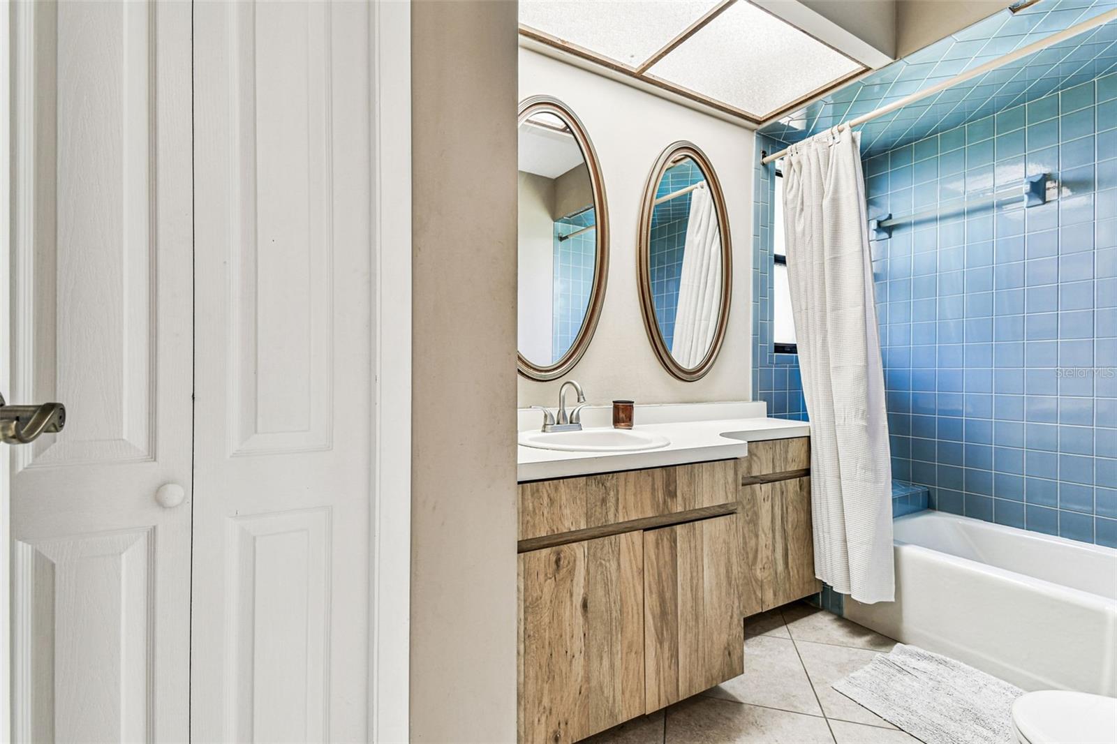 POINTE WEST - Residential