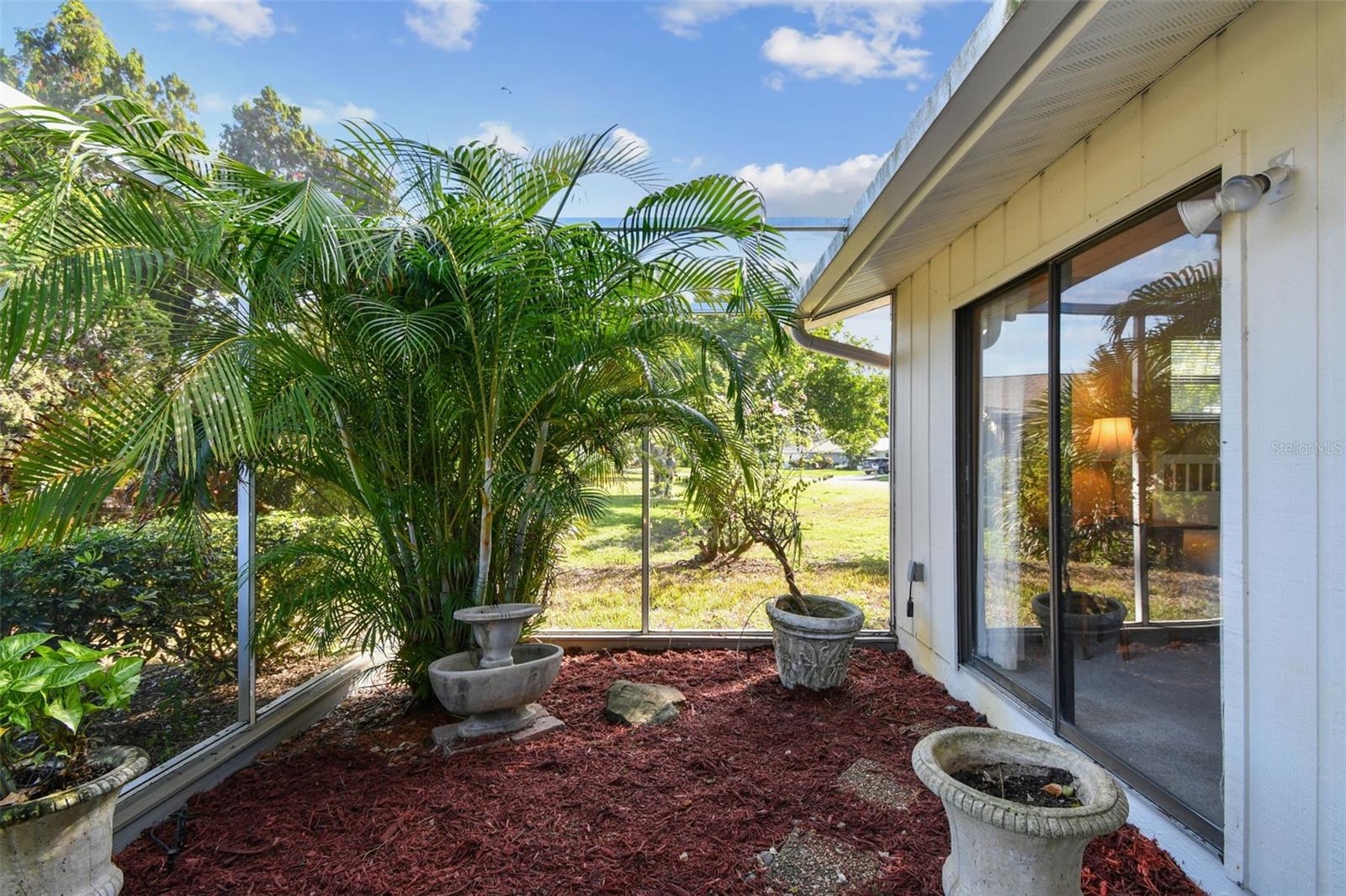 POINTE WEST - Residential