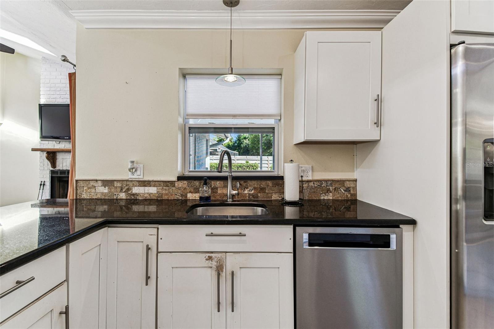 POINTE WEST - Residential