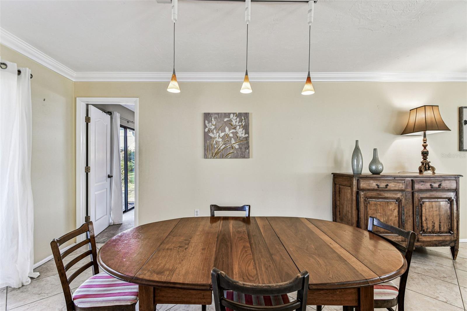 POINTE WEST - Residential