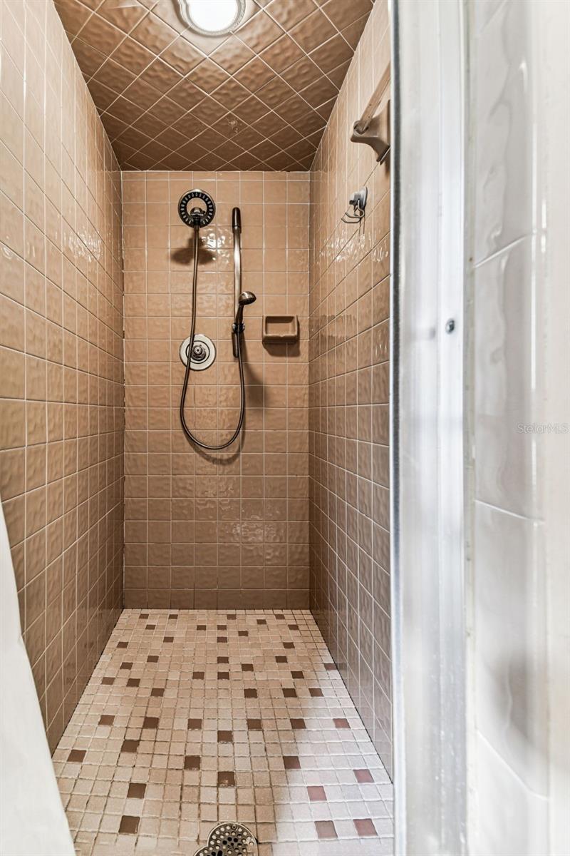 POINTE WEST - Residential