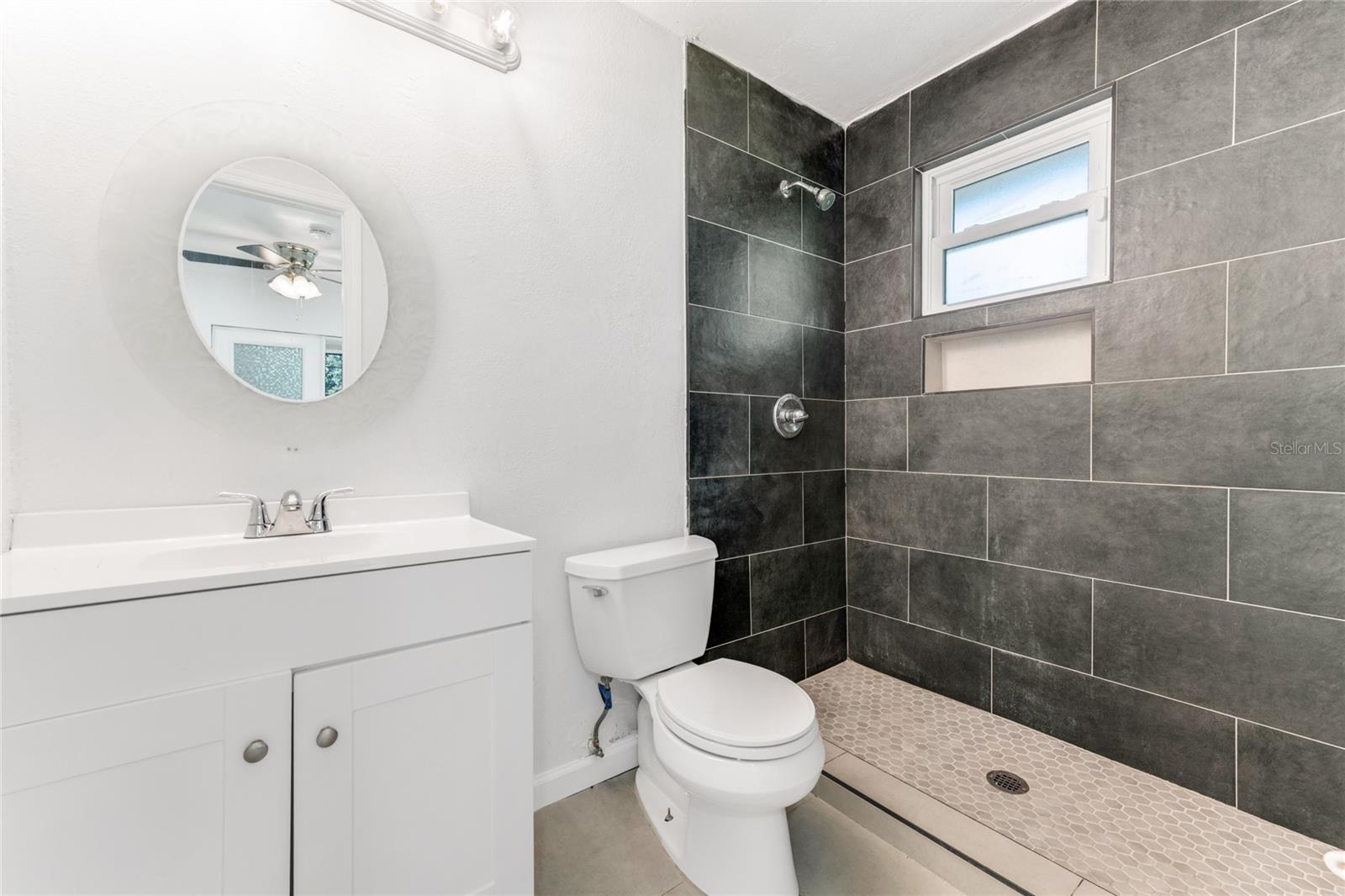 SHOEMAKER IN COLEMANS DAYTONA - Residential Lease