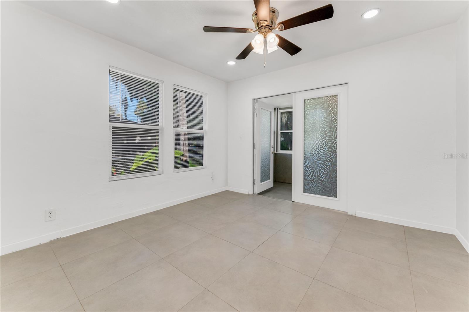 SHOEMAKER IN COLEMANS DAYTONA - Residential Lease