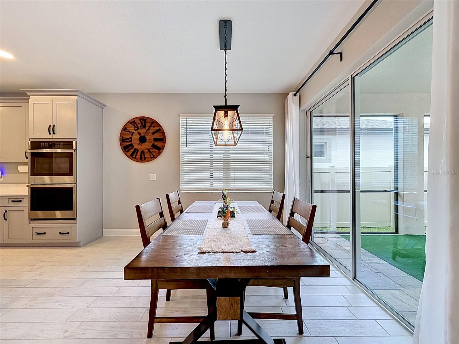 WHISPERING OAKS PRESERVE - Residential