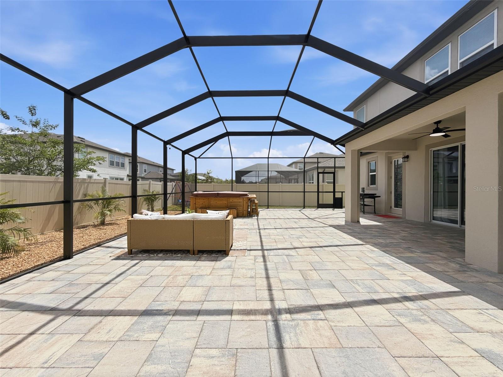 WHISPERING OAKS PRESERVE - Residential