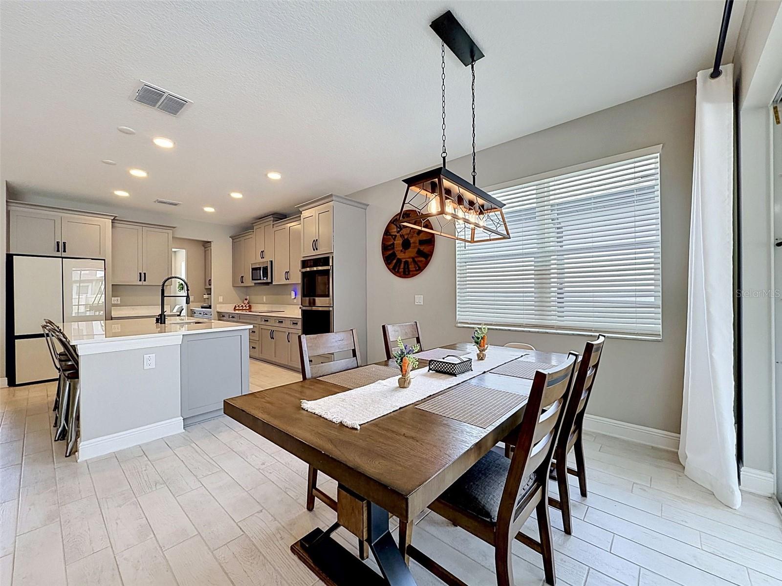 WHISPERING OAKS PRESERVE - Residential