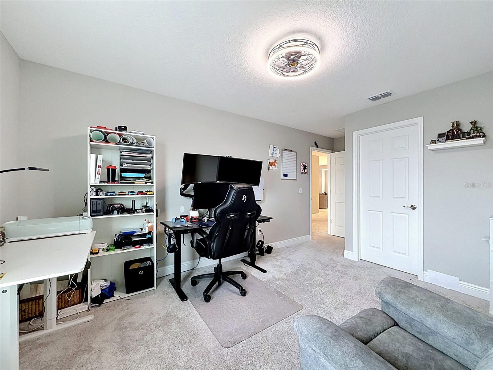 WHISPERING OAKS PRESERVE - Residential