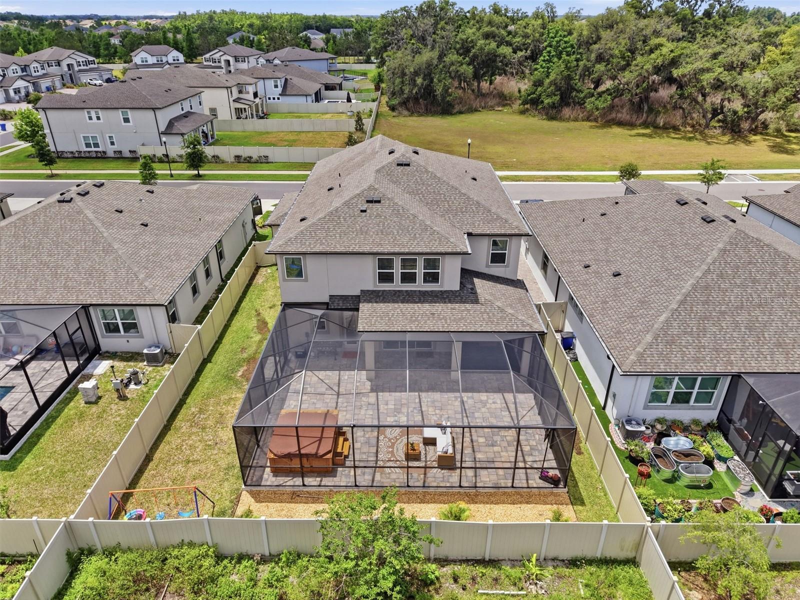 WHISPERING OAKS PRESERVE - Residential