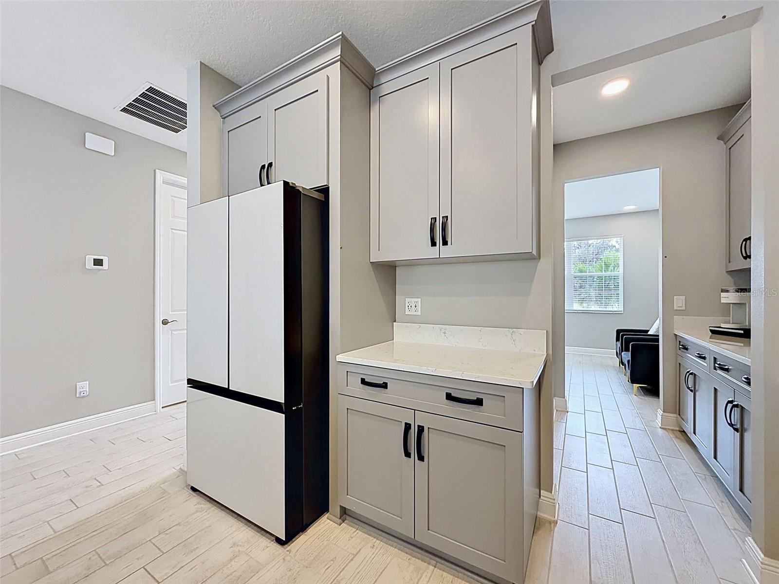 WHISPERING OAKS PRESERVE - Residential
