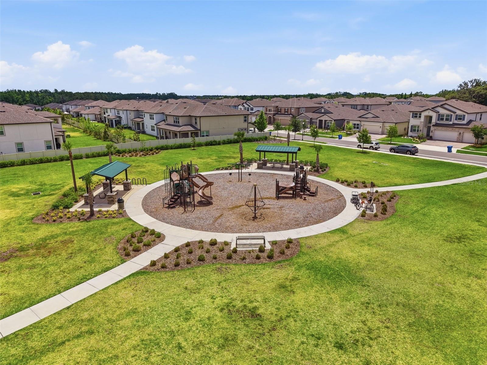 WHISPERING OAKS PRESERVE - Residential