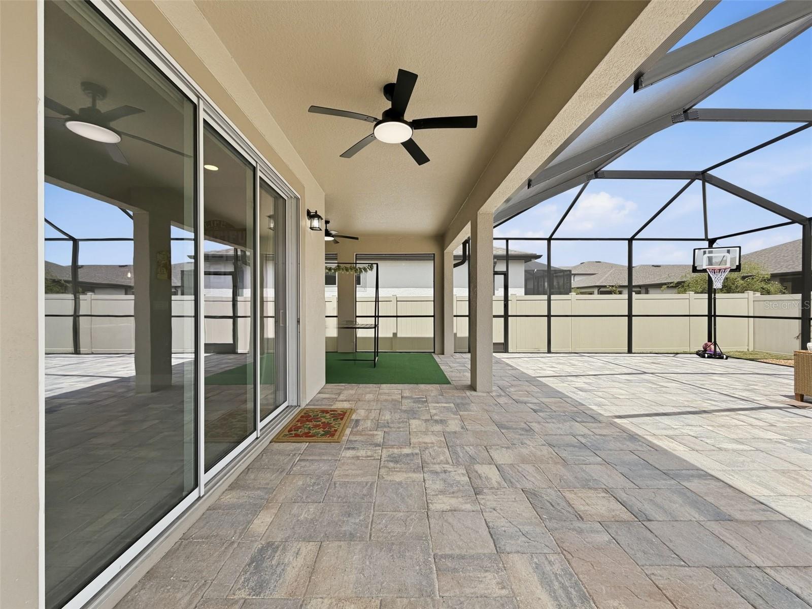 WHISPERING OAKS PRESERVE - Residential