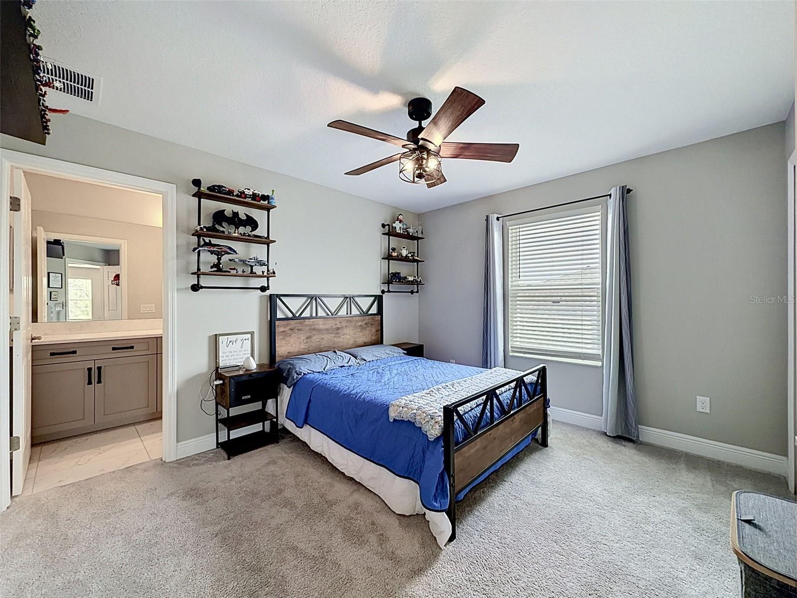 WHISPERING OAKS PRESERVE - Residential
