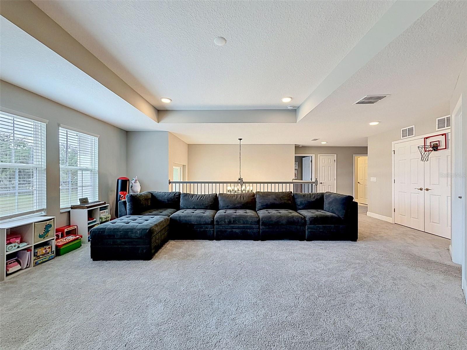 WHISPERING OAKS PRESERVE - Residential