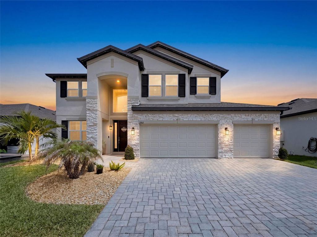 Photo of 33163 Sycamore Leaf Drive, Wesley Chapel, FL 33545 (MLS # W7885551)