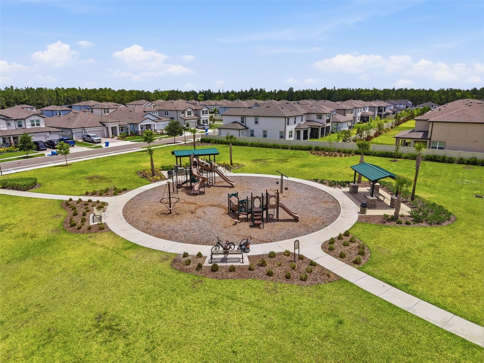 WHISPERING OAKS PRESERVE - Residential