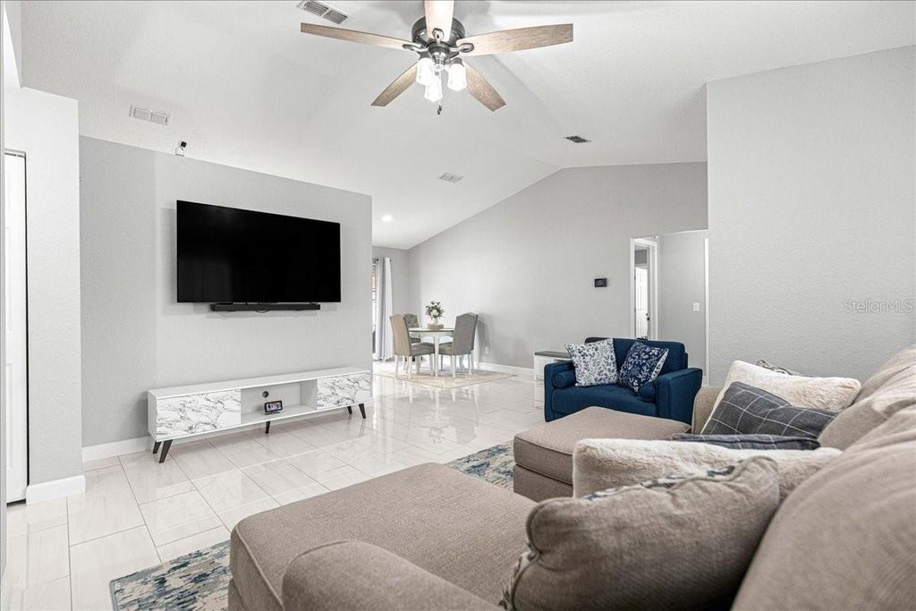 Photo of 4 Pine Course Terrace, Ocala, FL 34472 (MLS # OM711074)