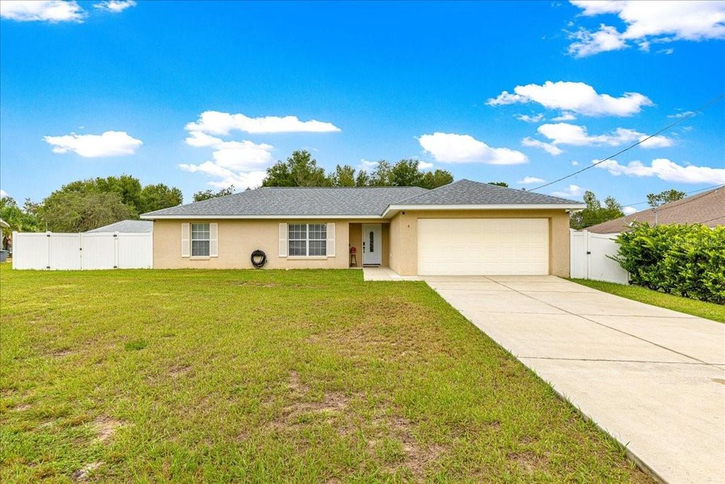Photo of 4 Pine Course Terrace, Ocala, FL 34472 (MLS # OM711074)
