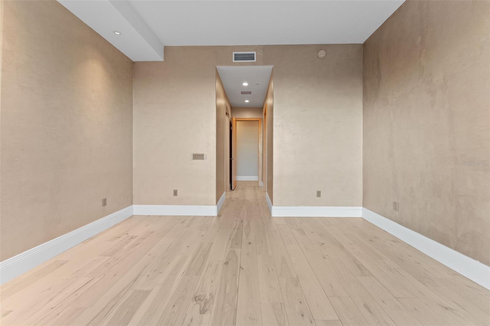 TOWERS OF CHANNELSIDE CONDOMIN - Residential