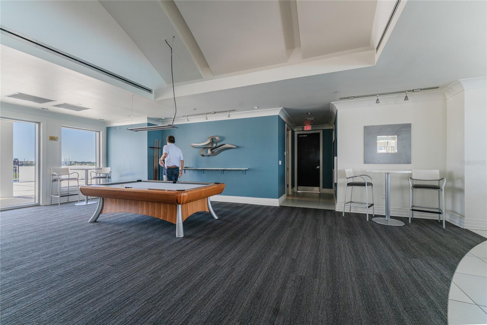 TOWERS OF CHANNELSIDE CONDOMIN - Residential