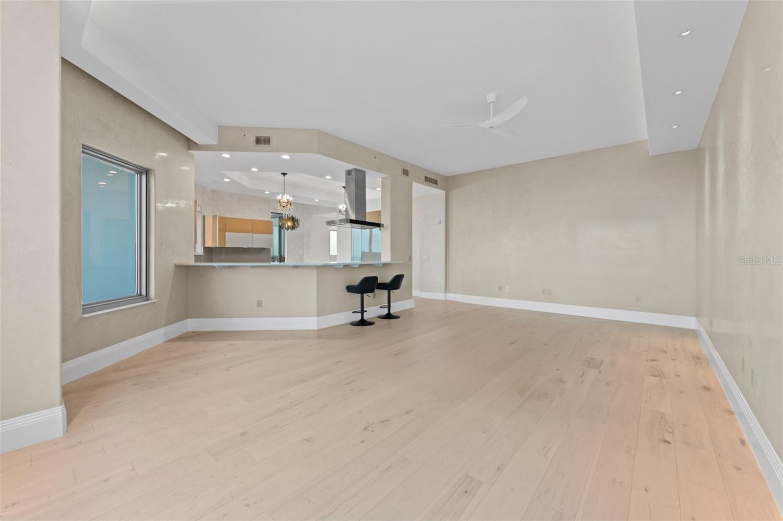 TOWERS OF CHANNELSIDE CONDOMIN - Residential