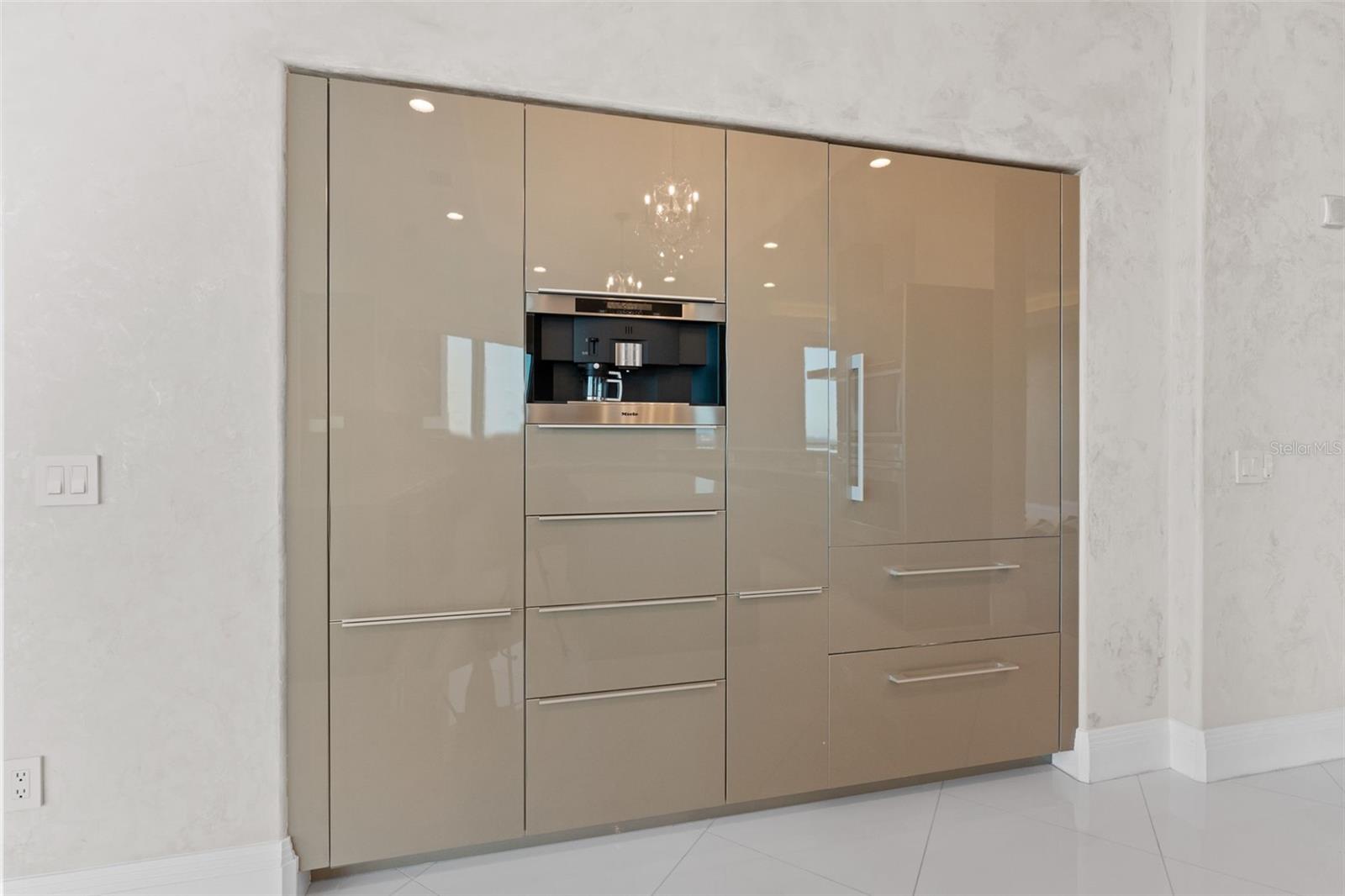 TOWERS OF CHANNELSIDE CONDOMIN - Residential